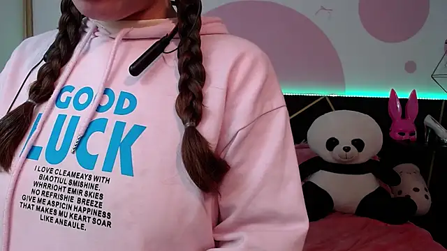 Snapshot of DanniAbbey chatting on 02.22.26 DanniAbbey online show from 02.22.26