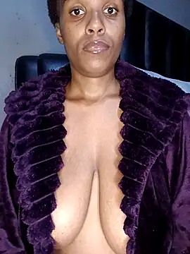 Snapshot of SexySlenderLexy chatting on 03.14.26 SexySlenderLexy online show from 03.14.26