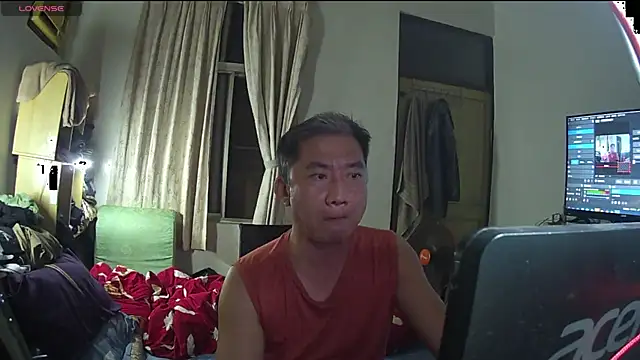 YuHsuant online show from 03.11.25