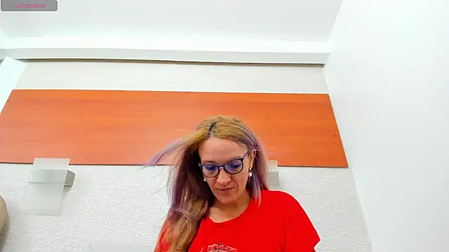 Snapshot of maddy_cartter chatting on 04.30.26 maddy cartter online show from 04.30.26