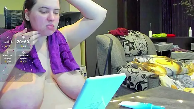 1lindsey1 online show from 09.12.25