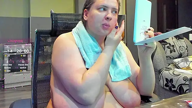 1lindsey1 online show from 10.15.25