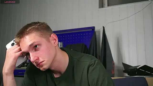 dustyn fox online show from 11.04.25