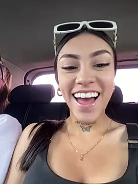 Effy Bonny online show from 01.04.25