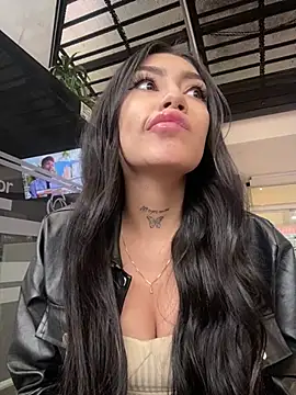 Effy Bonny online show from 02.02.25