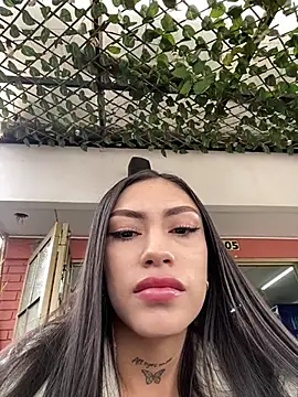 Effy Bonny online show from 02.12.25