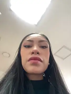 Effy Bonny online show from 02.20.25