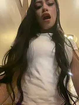 Effy Bonny online show from 03.01.25