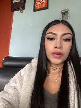 Effy Bonny online show from 03.04.25