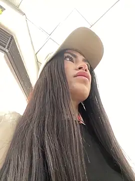 Effy Bonny online show from 10.14.25