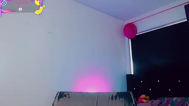 Snapshot of Kendall_hornyy chatting on 04.30.26 Kendall hornyy online show from 04.30.26
