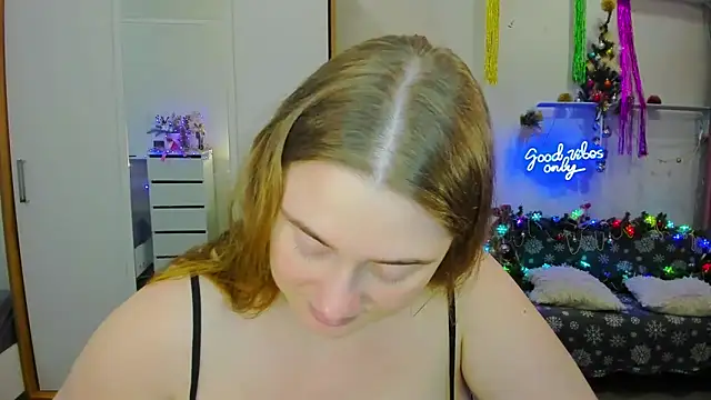 Demure Smile online show from 12.05.24