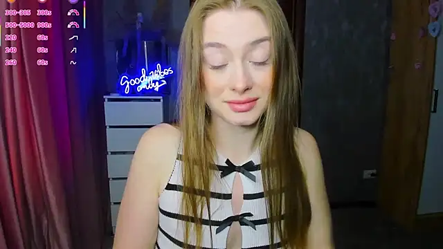 Demure Smile online show from 09.26.25