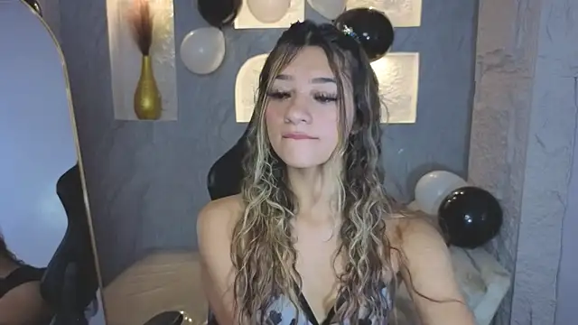 Laurita b online show from 12.20.25