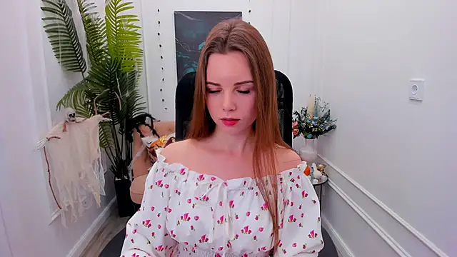 MileyWings online show from 11.02.25