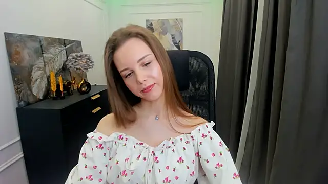 MileyWings online show from 04.03.26