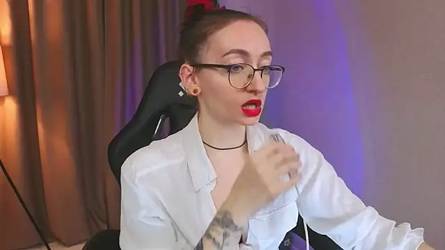 Snapshot of ShiroHeby chatting on 01.09.26 ShiroHeby online show from 01.09.26