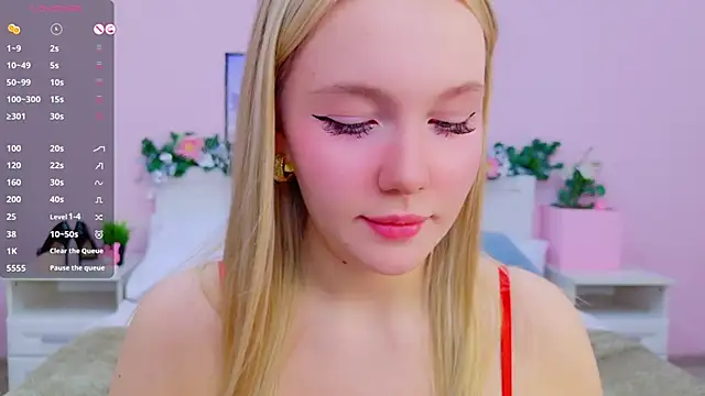 Snapshot of AliceMorr chatting on 01.12.25 AliceMorr online show from 01.12.25