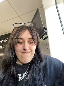 ThicBunz online show from 03.18.25