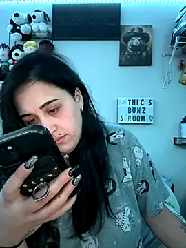 ThicBunz online show from 10.03.25