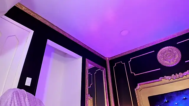 Snapshot of JeyLee chatting on 02.26.25 JeyLee online show from 02.26.25