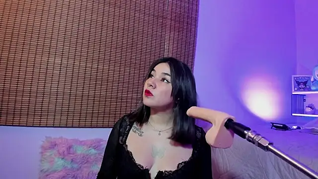 Snapshot of JeyLee chatting on 09.18.25 JeyLee online show from 09.18.25