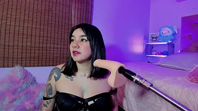 Snapshot of JeyLee chatting on 09.19.25 JeyLee online show from 09.19.25