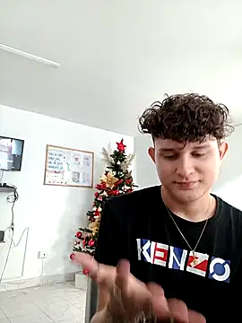 Snapshot of Nathan_Bluee chatting on 12.30.24 Nathan Bluee online show from 12.30.24