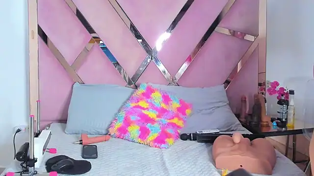 Freyaht online show from 11.18.25