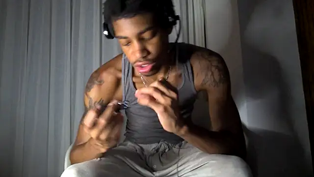 Skinnyblackman online show from 09.10.25