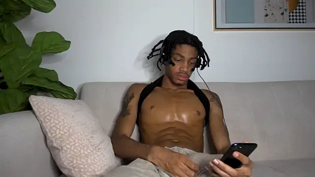 Skinnyblackman online show from 12.04.25