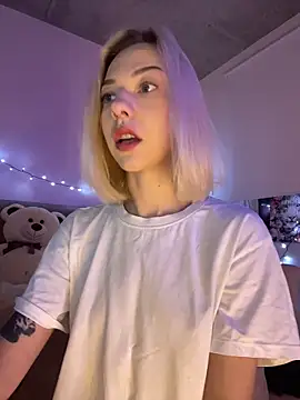  urbestie  online show from 04.25.26