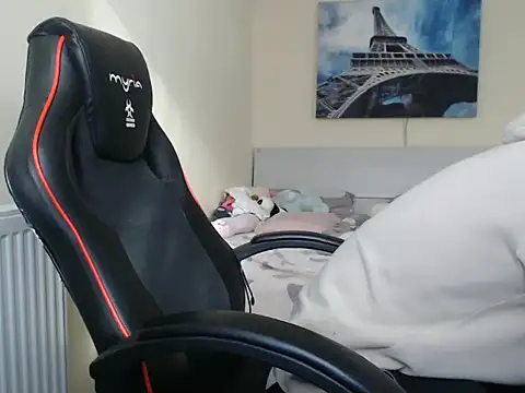 Snapshot of amydamarw chatting on 02.10.26 amydamarw online show from 02.10.26