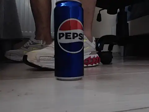 Snapshot of amydamarw chatting on 02.15.26 amydamarw online show from 02.15.26