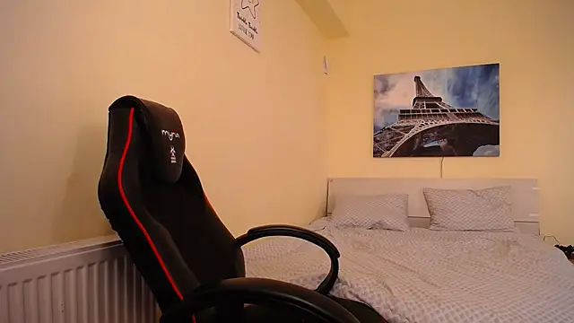 Snapshot of amydamarw chatting on 03.26.26 amydamarw online show from 03.26.26