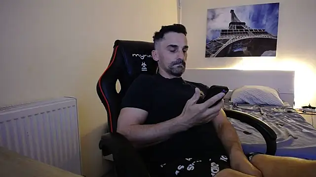 Snapshot of amydamarw chatting on 03.27.26 amydamarw online show from 03.27.26