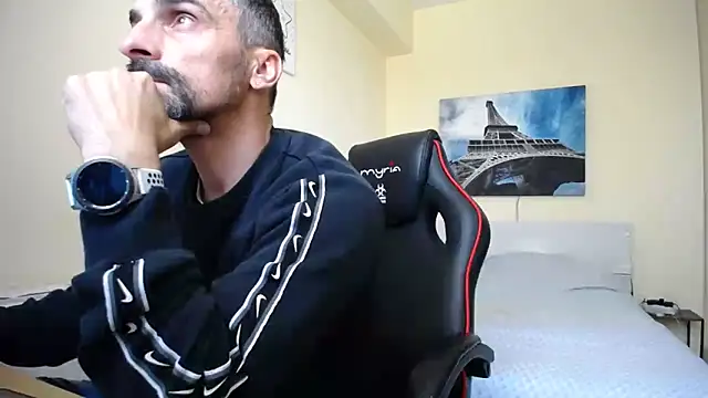 Snapshot of amydamarw chatting on 04.11.26 amydamarw online show from 04.11.26