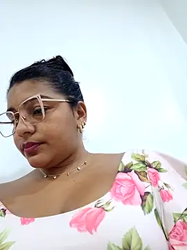 anaesca online show from 02.25.25