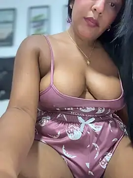 Snapshot of anaesca chatting on 06.17.26 anaesca online show from 06.17.26