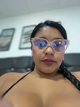 Snapshot of anaesca chatting on 07.14.26 anaesca online show from 07.14.26