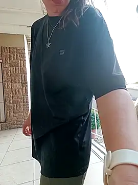 Missmesexycouple69 online show from 11.20.25