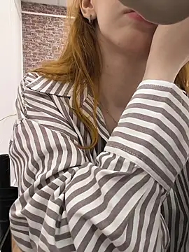 Snapshot of MayaSolar chatting on 07.28.26 MayaSolar online show from 07.28.26