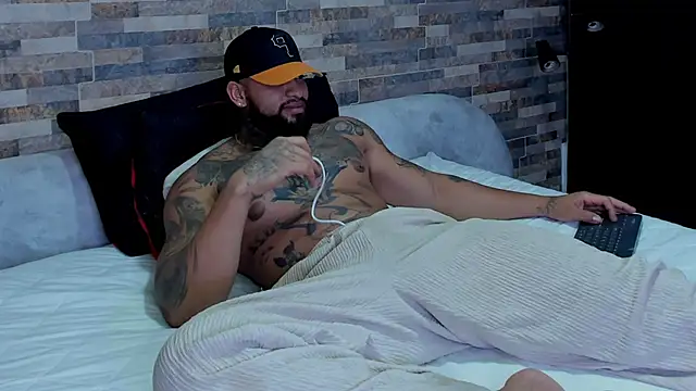 Snapshot of zaiin_diesel chatting on 02.06.25 zaiin diesel online show from 02.06.25