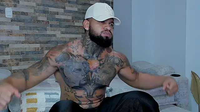 Snapshot of zaiin_diesel chatting on 03.22.25 zaiin diesel online show from 03.22.25