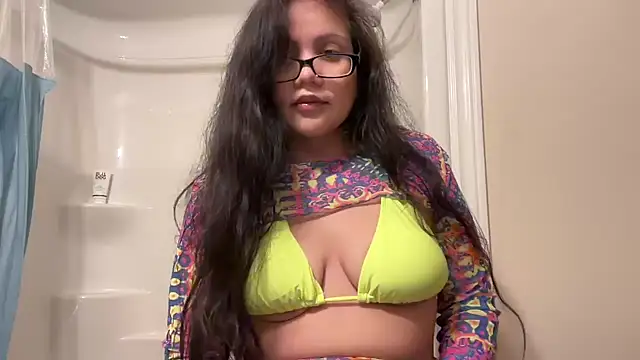 Snapshot of Babygirl_katalina chatting on 05.14.26 Babygirl katalina online show from 05.14.26