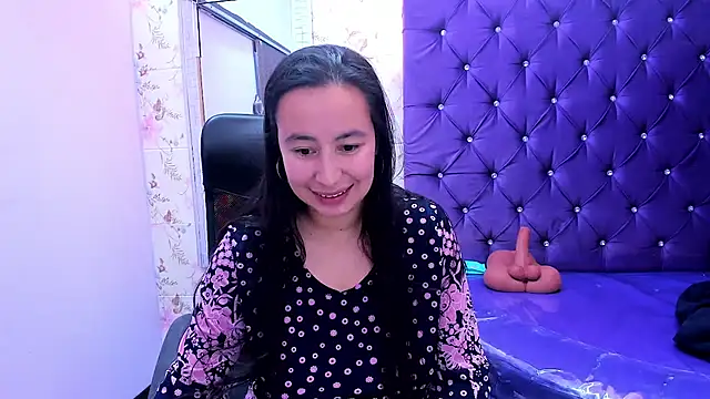 Snapshot of NaomyPrinces chatting on 06.17.26 NaomyPrinces online show from 06.17.26
