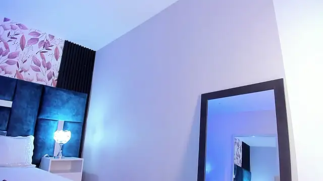 Larabrooks online show from 03.21.26