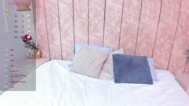 Katrina baurii online show from 03.15.25