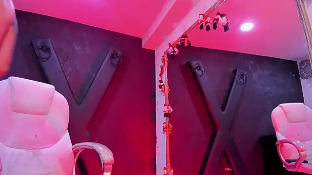 Melany Luv online show from 12.19.24