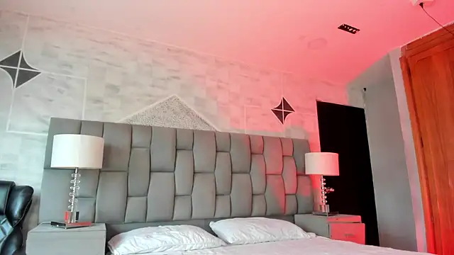 Melany Luv online show from 02.13.26